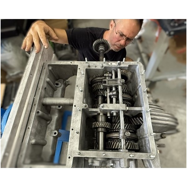 Ferrari 308 standard gearbox service